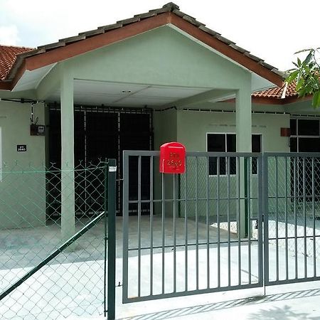Homestay Mimie Gemas Dış mekan fotoğraf
